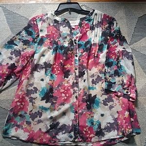 Multi colored pleaded top